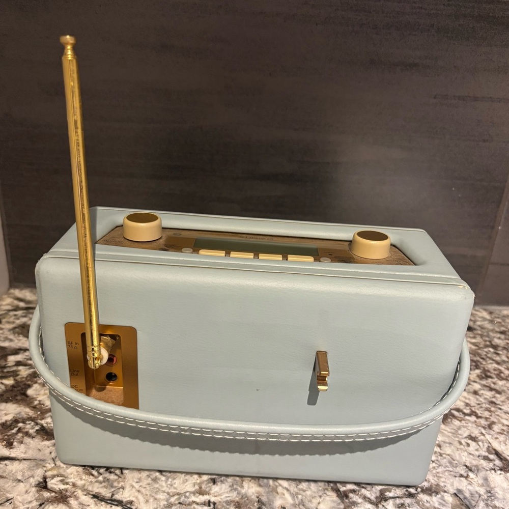 Roberts R300 Radio - Picture 6 of 8